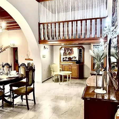 Villa Eleni's Traditional House